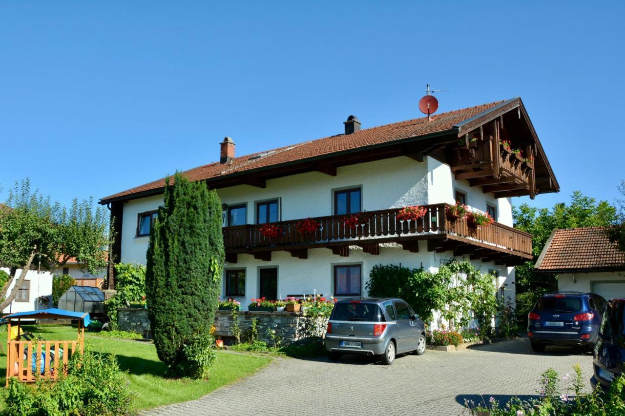 Ferienwohnung Am Chiemsee Ubersee Exterior photo